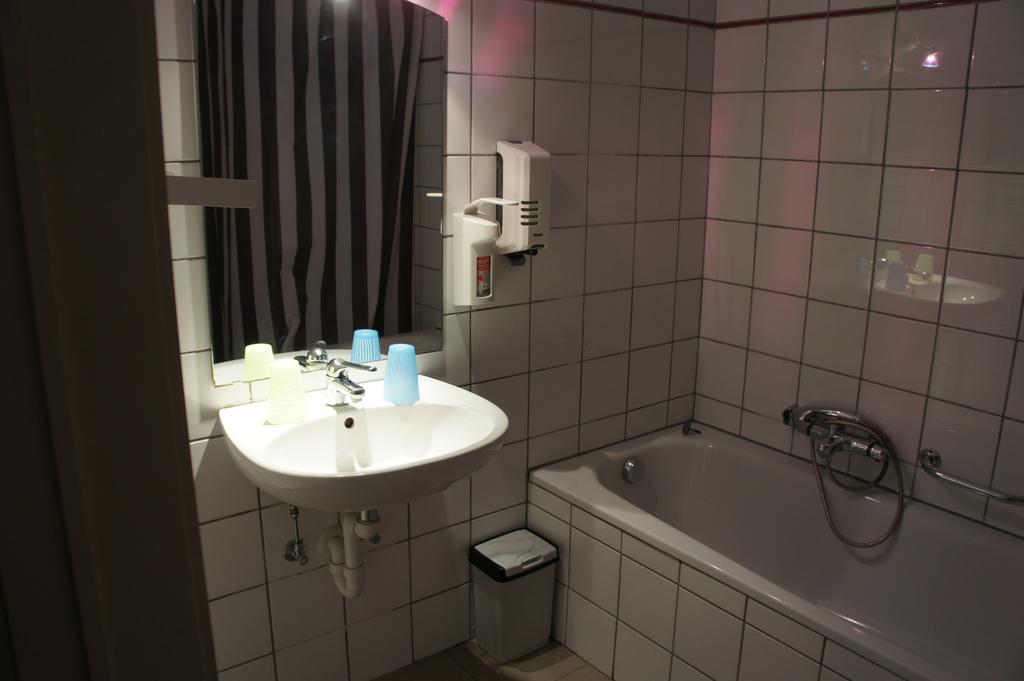 האלה Alsput Hotel חדר תמונה
