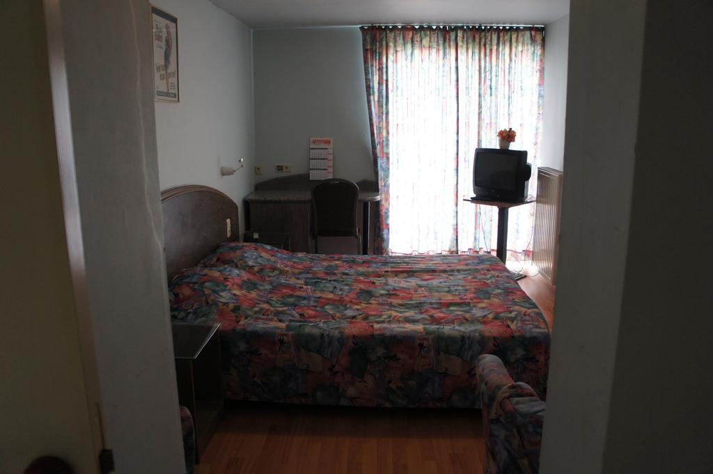 האלה Alsput Hotel חדר תמונה